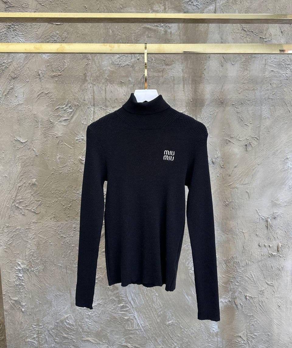 стильная кофта,модные свитера,джемпер женские,водолазка фенди женская,свитер женский белый