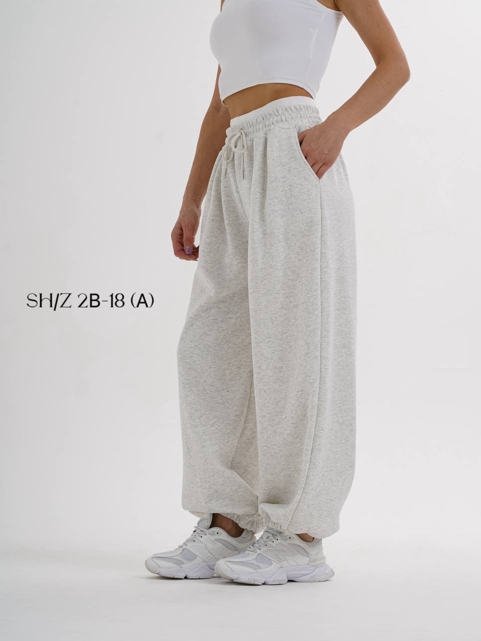 джоггеры оверсайз,брюки джоггеры,спортивные штаны джоггеры оверсайз,спортивные женские штаны,спортивные широкие штаны джоггеры оверсайз