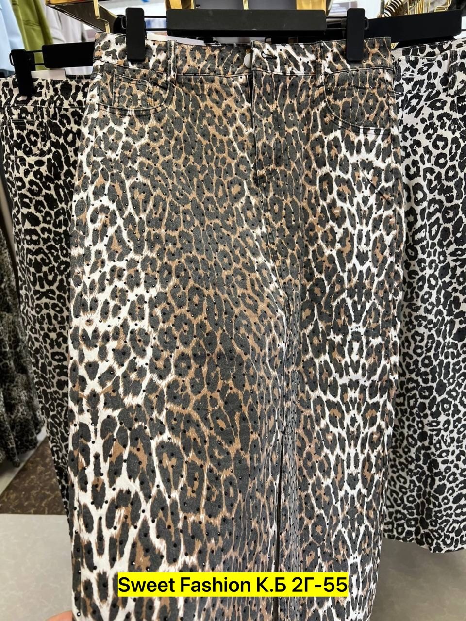 юбка,юбка стильная,юбка леопардовая,атласная юбка,юбка миди