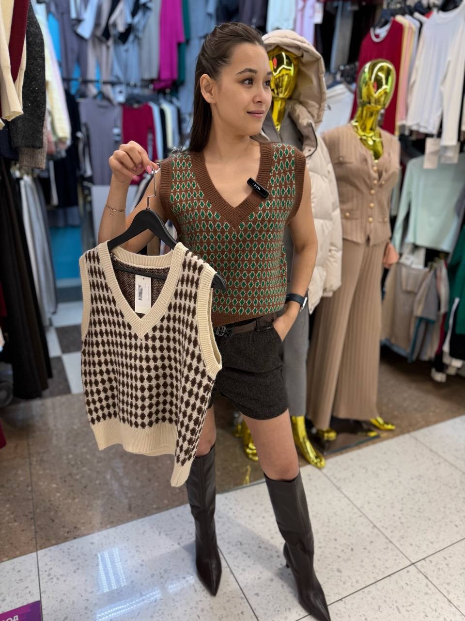 женский вязаный жилет,жилет вязаный,вязаная жилетка,вязаная безрукавка,трикотажный жилет