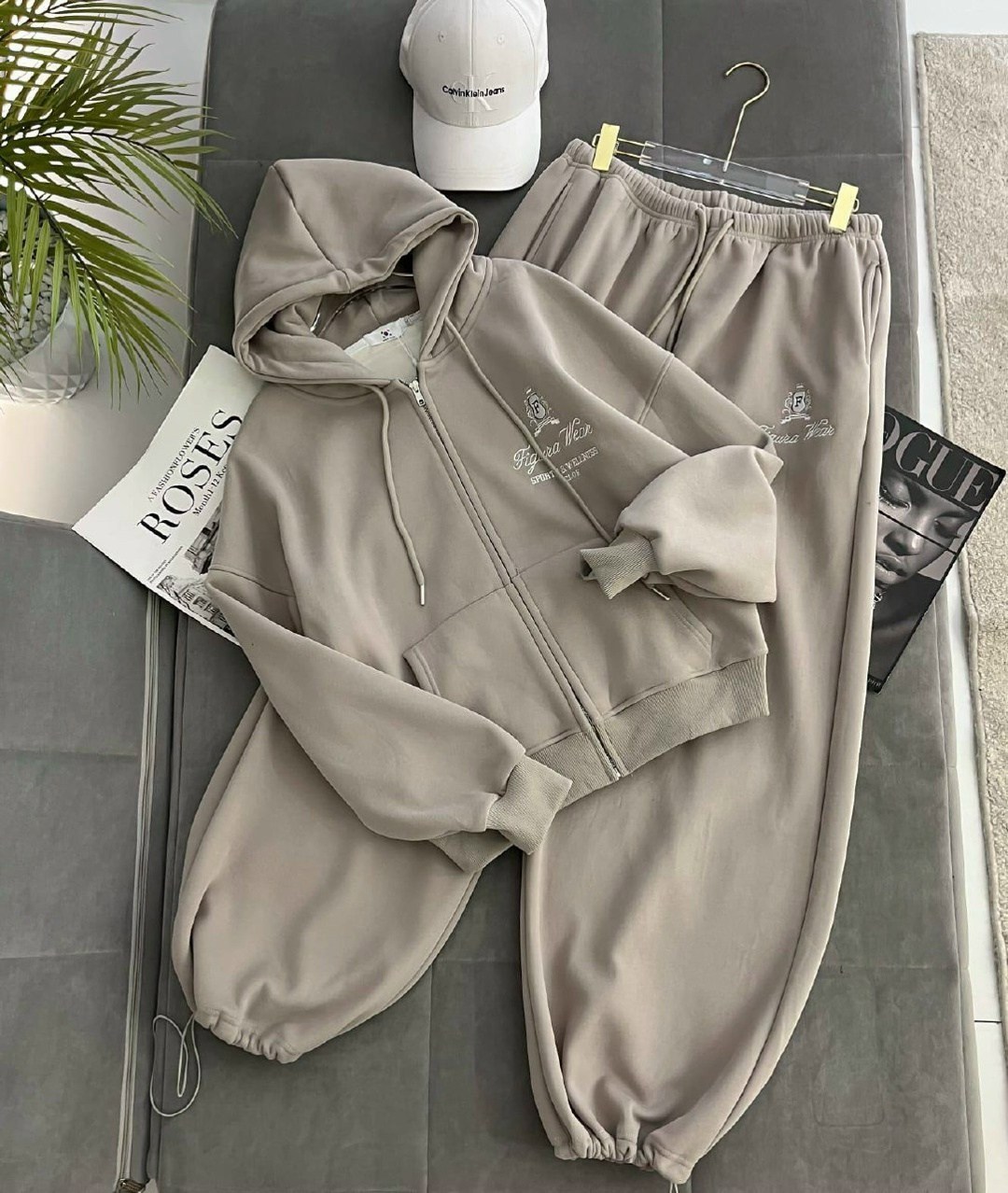 спортивные костюмы женские,стильные костюмы,спортивные костюмы,спортивные костюмы на флисе,модные комплекты