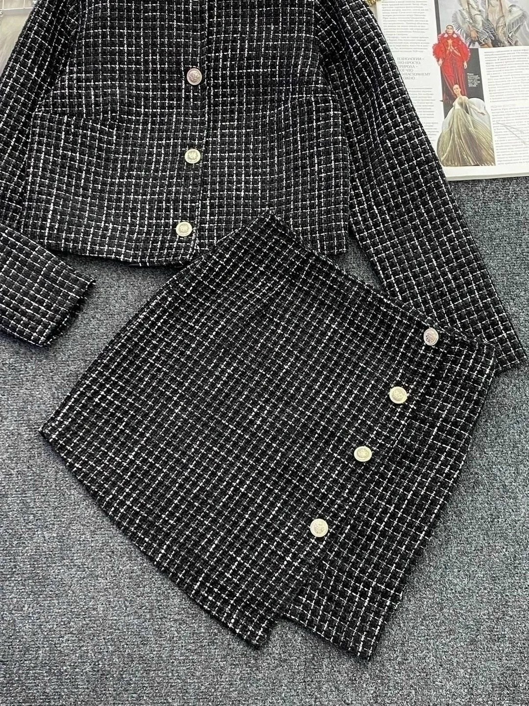 твидовый костюм женский в стиле шанель,костюм женский с юбкой шанель твидовый,твидовый костюм с юбкой,шанель твидовый костюм,костюм твидовый женский