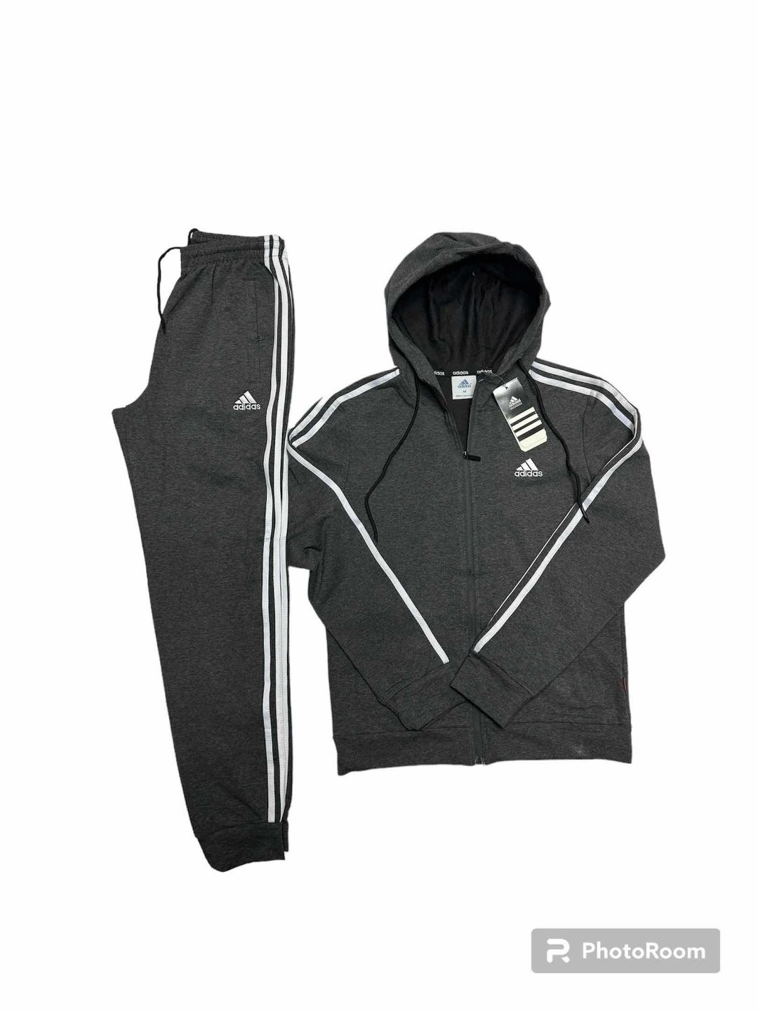 спортивный костюм adidas,спортивные костюмы,спортивные костюмы адидас,мужской спортивный костюм adidas,костюмы адидас