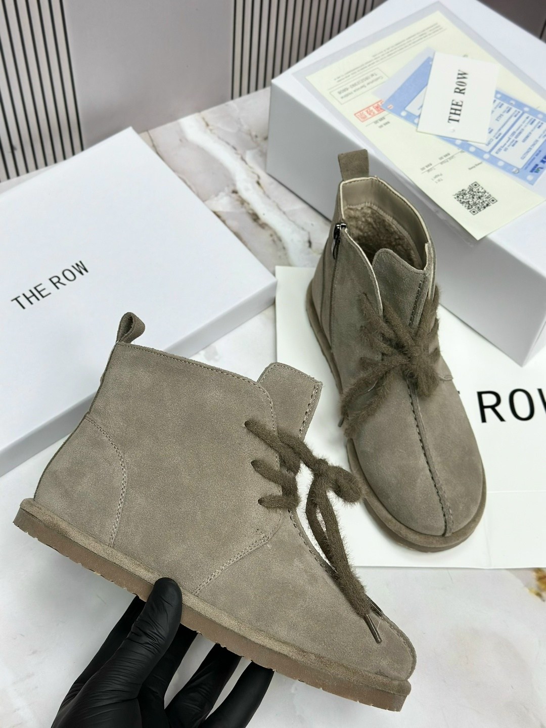 ,женская  зимняя,угги женские,женская ,ботинка