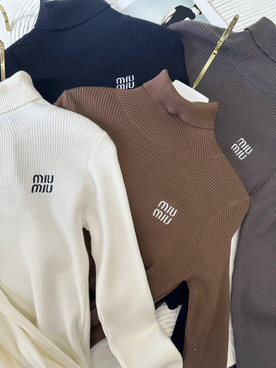 стильная кофта,модные свитера,джемпер женские,водолазка фенди женская,свитер женский белый