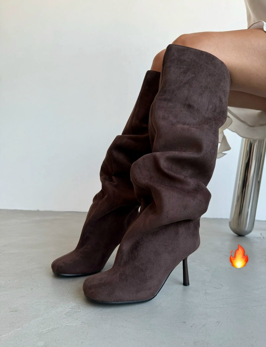 высокие сапоги,замшевые сапоги,коричневые сапоги,сапоги трубы,сапожки