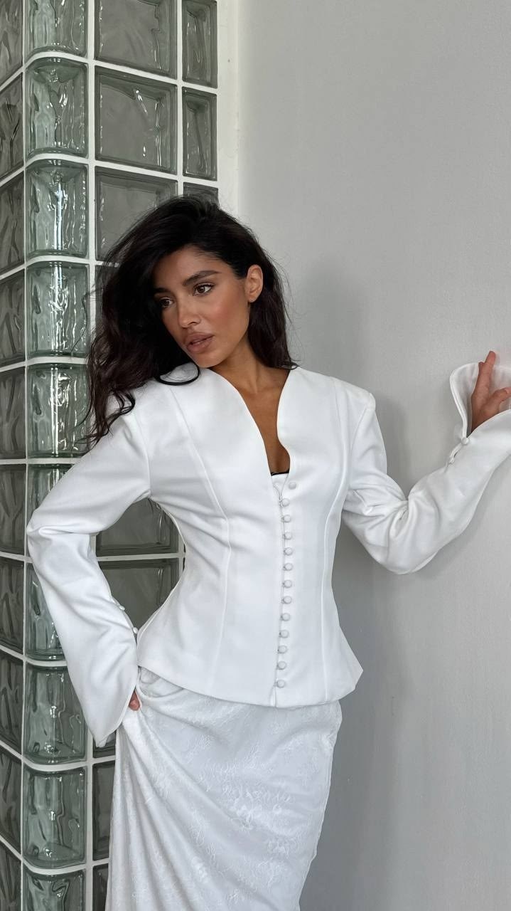 свадебная мода,свадебное костюм,элегантное свадебное платье,белый костюм женский,свадебная платье