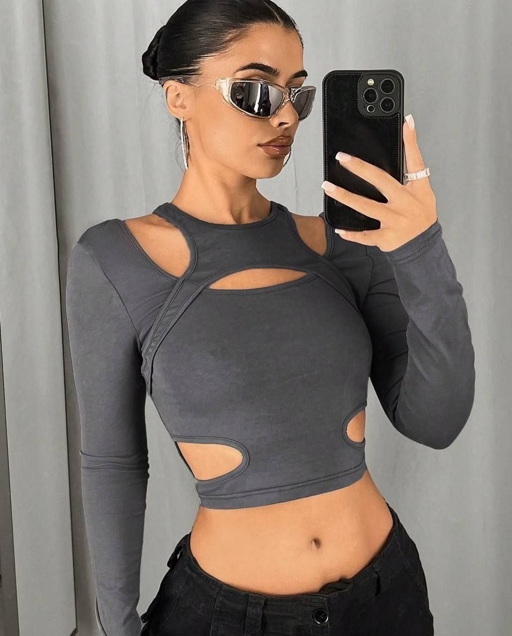 топ с длинными рукавами,кроп топ,топ с длинными рукавами и вырезом,кроп топ с длинными рукавами,женский кроп топ