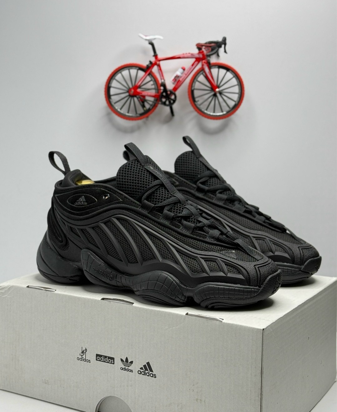 кроссовки adidas yeezy 500,кроссовки adidas,кроссовки мужские adidas,кроссовки adidas yeezy,кроссовки adidas yeezy boost 500