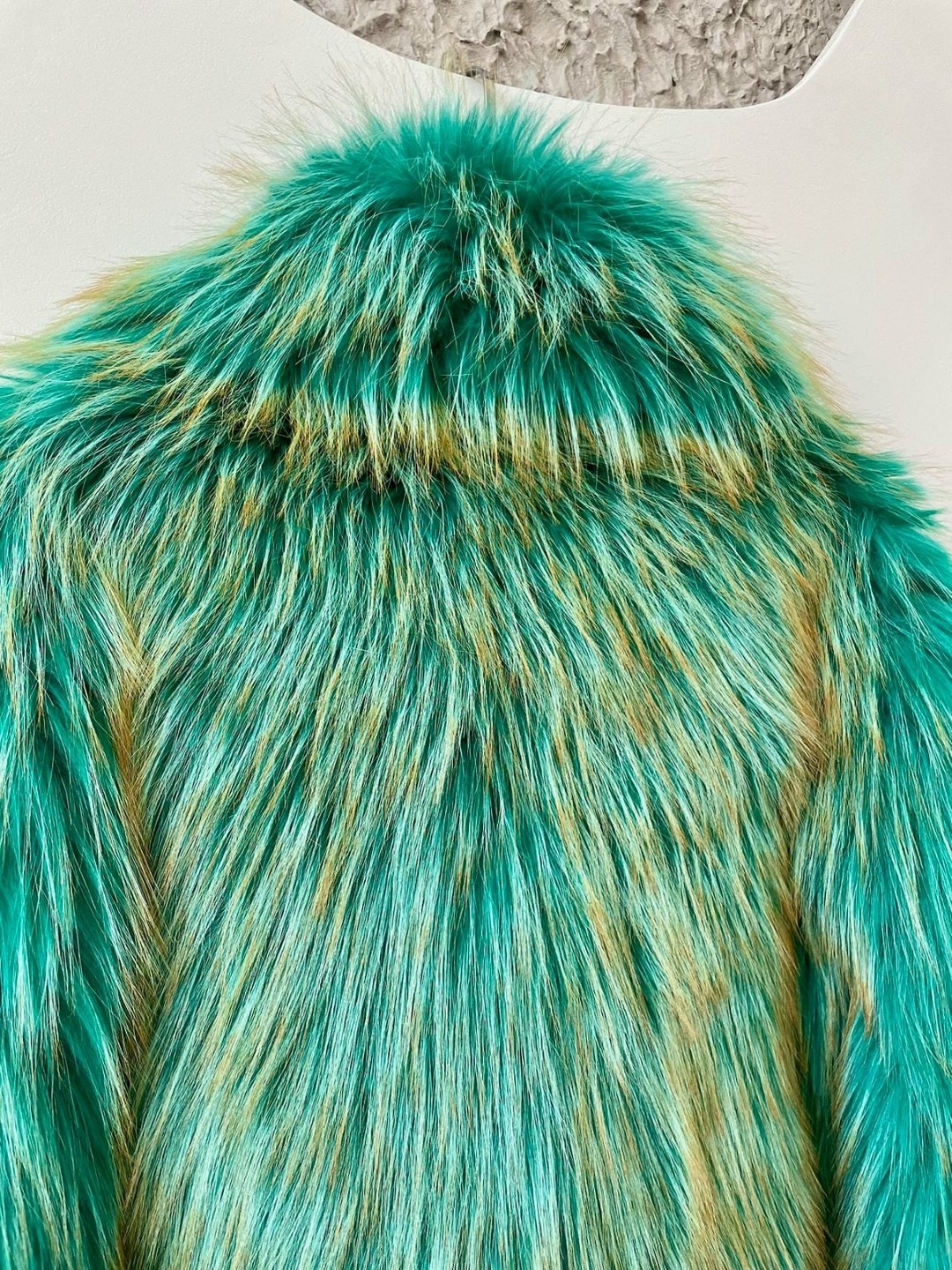 шуба из искусственного меха,искусственная шуба,зеленая шуба,меховое пальто,пальто из искусственного меха