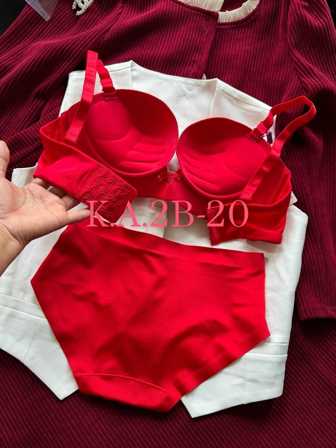 нижнее белье женский комплект,комплект нижнего белья,женская нижнее белье,комплект нижнего белье красный,нижнее белье комплект пуш ап