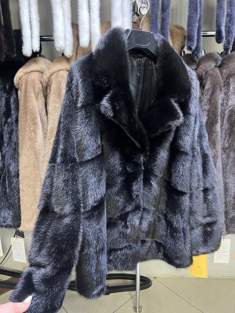 норковые шубы,шуба из норки,шуба норка,шуба норковая с капюшоном,шуба из норки с капюшоном