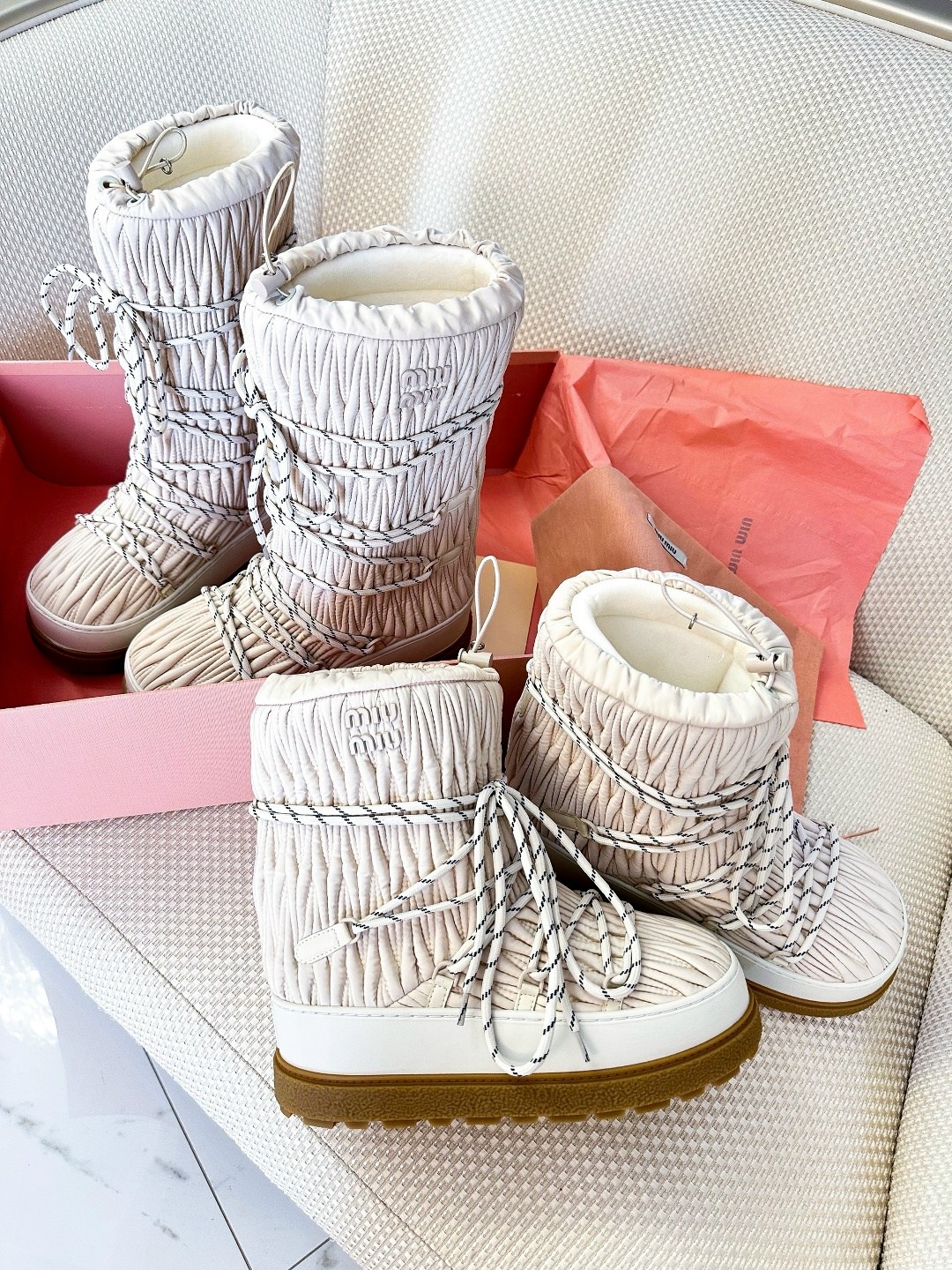 ,луноходы женские,короткие сапоги,зимняя женская ,женские дутики