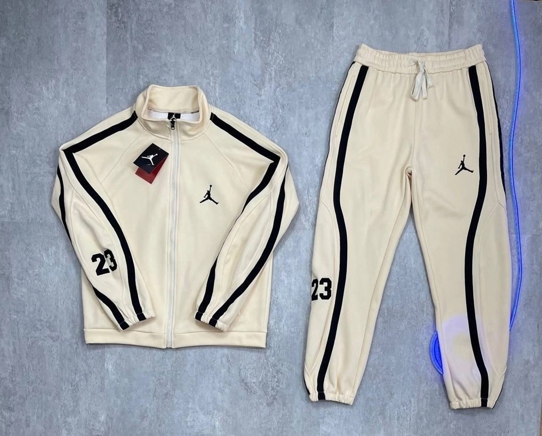 спортивные костюмы мужские,спортивные костюмы nike,спортивные костюм,спортивный костюм мужской nike,костюмы спортивные демисезонные