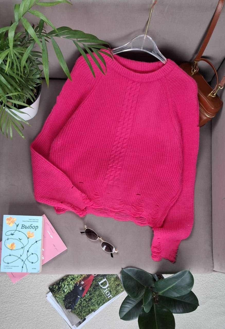 салатовый рваный свитер,вязаная дырявая кофта,рваные свитера,модные свитера,свитер с дырками