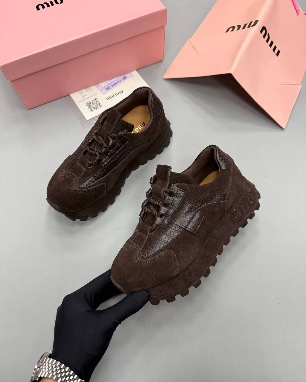 ,женские кроссовки,кроссовки коричневые женские, женская,замшевые кроссовки