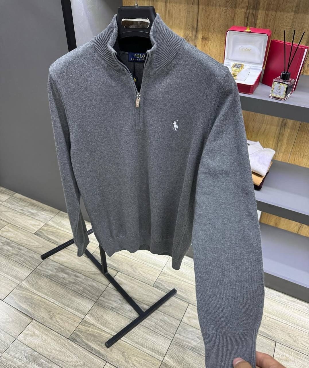 свитер,модные свитера,свитер с высоким воротом,трикотажный свитер,мужские свитера