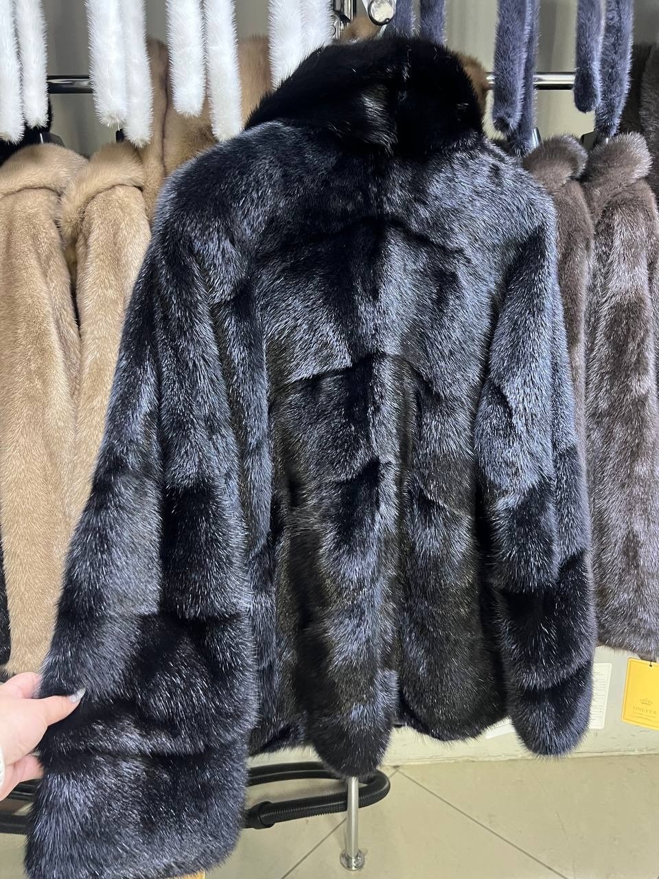 норковые шубы,шуба из норки,шуба норка,шуба норковая с капюшоном,шуба из норки с капюшоном