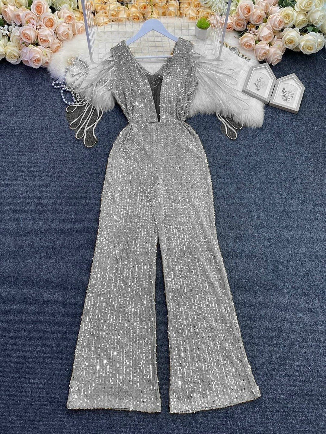 элегантные комбинезоны,женские комбинезоны,женские комбинезоны с блестками,блестящий комбинезон,женский вечерний комбинезон
