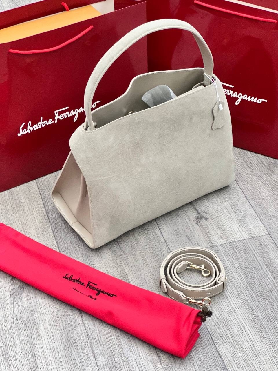 сумка salvatore ferragamo,сумка ferragamo,женская брендовая сумка,сумка феррагамо,сумки женская