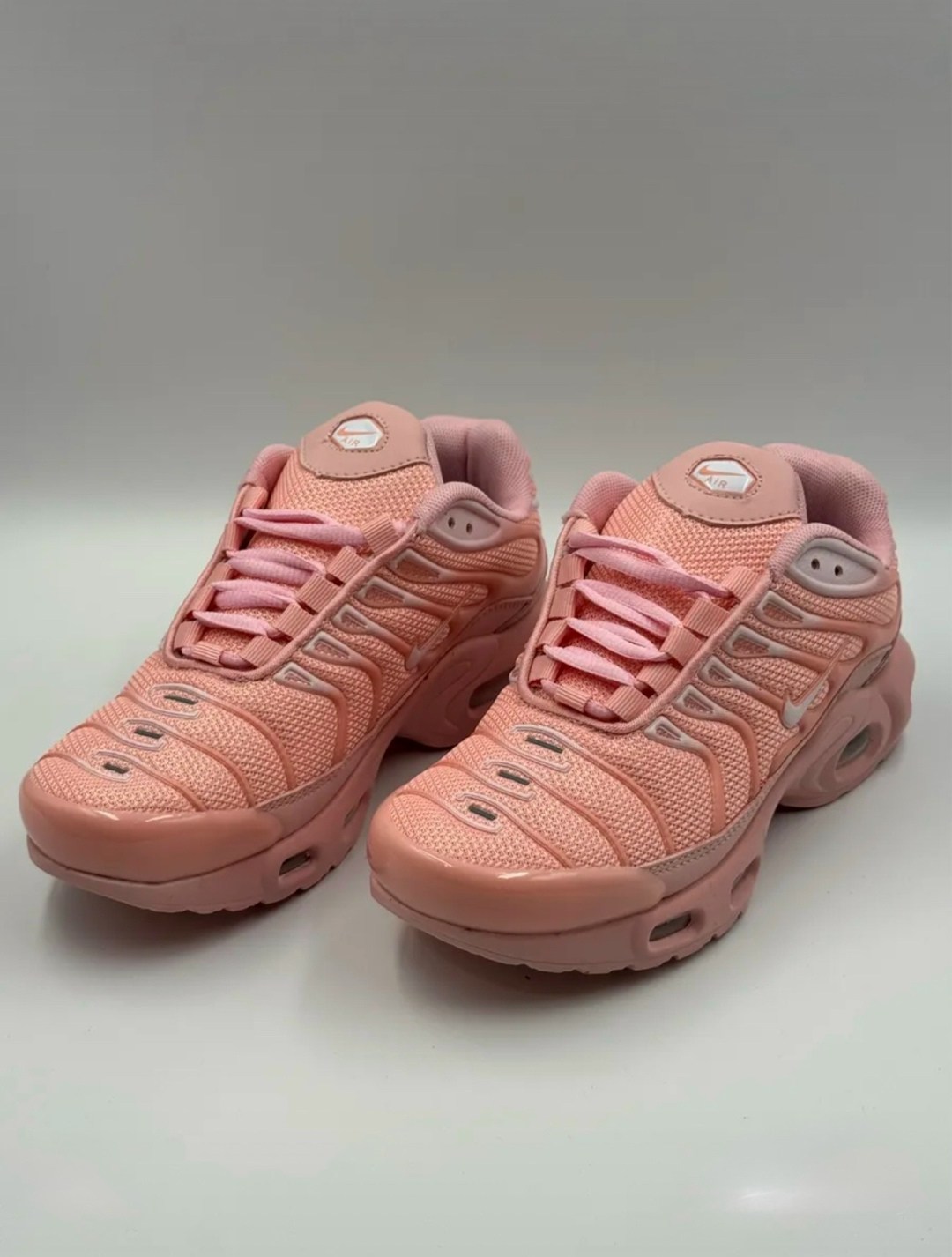 nike air max tn plus pink,nike air max plus pink,nike air max plus tn,женские кроссовки nike air max plus,nike air max plus
