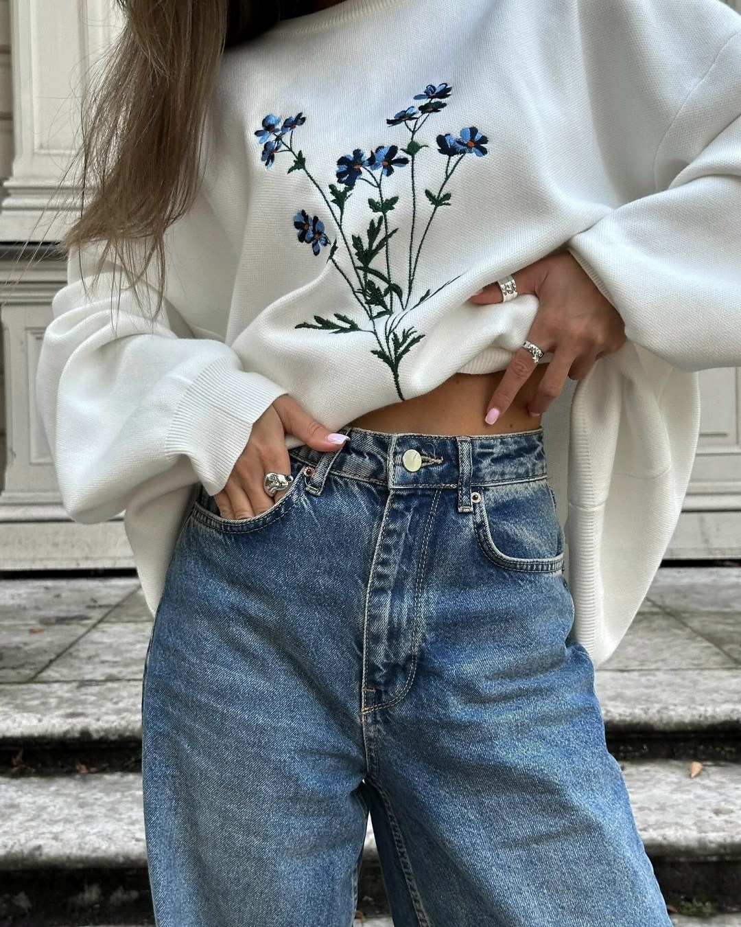 джемпер с вышивкой,свитер с вышивкой,свитшот оверсайз женский,повседневный свитшот,стильный свитшот