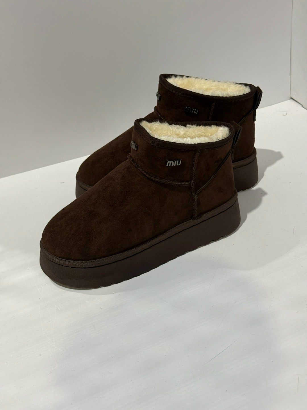 угги женские,,зимняя женская ,угги,угги зимние женские