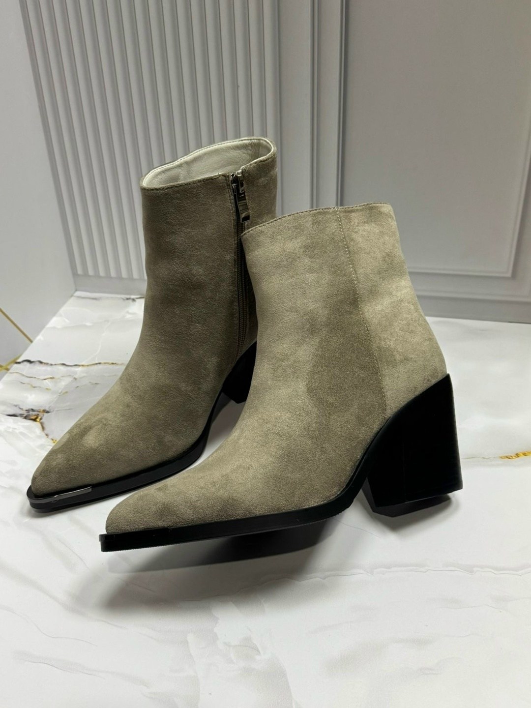 ,женская ,ботильоны женские,полусапоги,ботильоны казаки