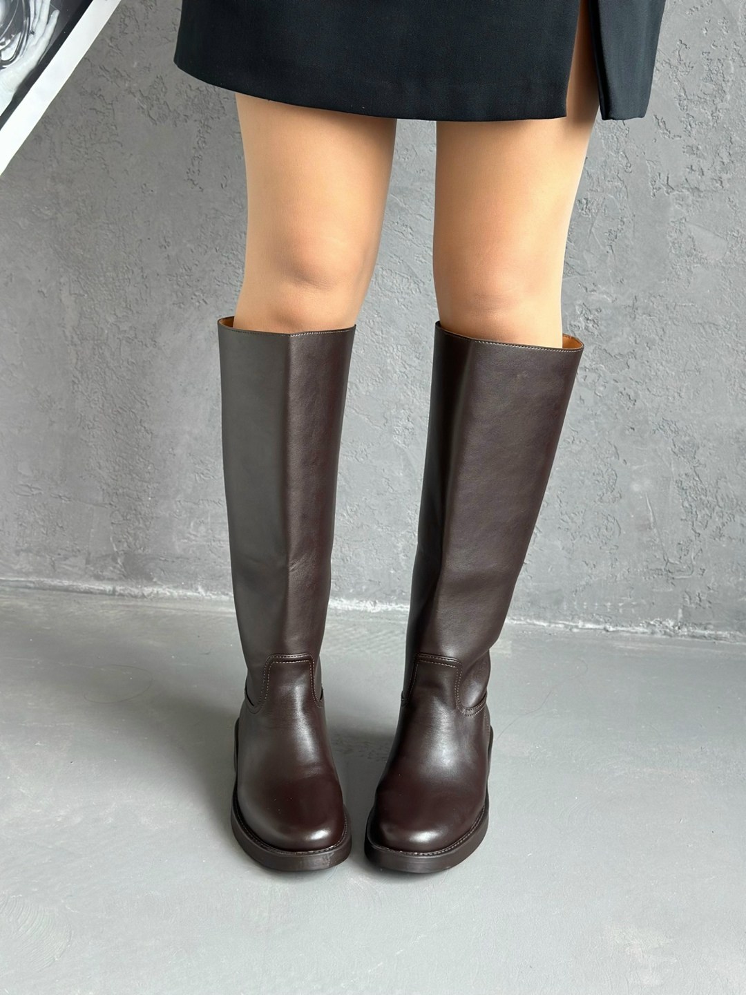 ,женские сапоги,коричневые сапоги,стильные сапоги,кожаные сапоги