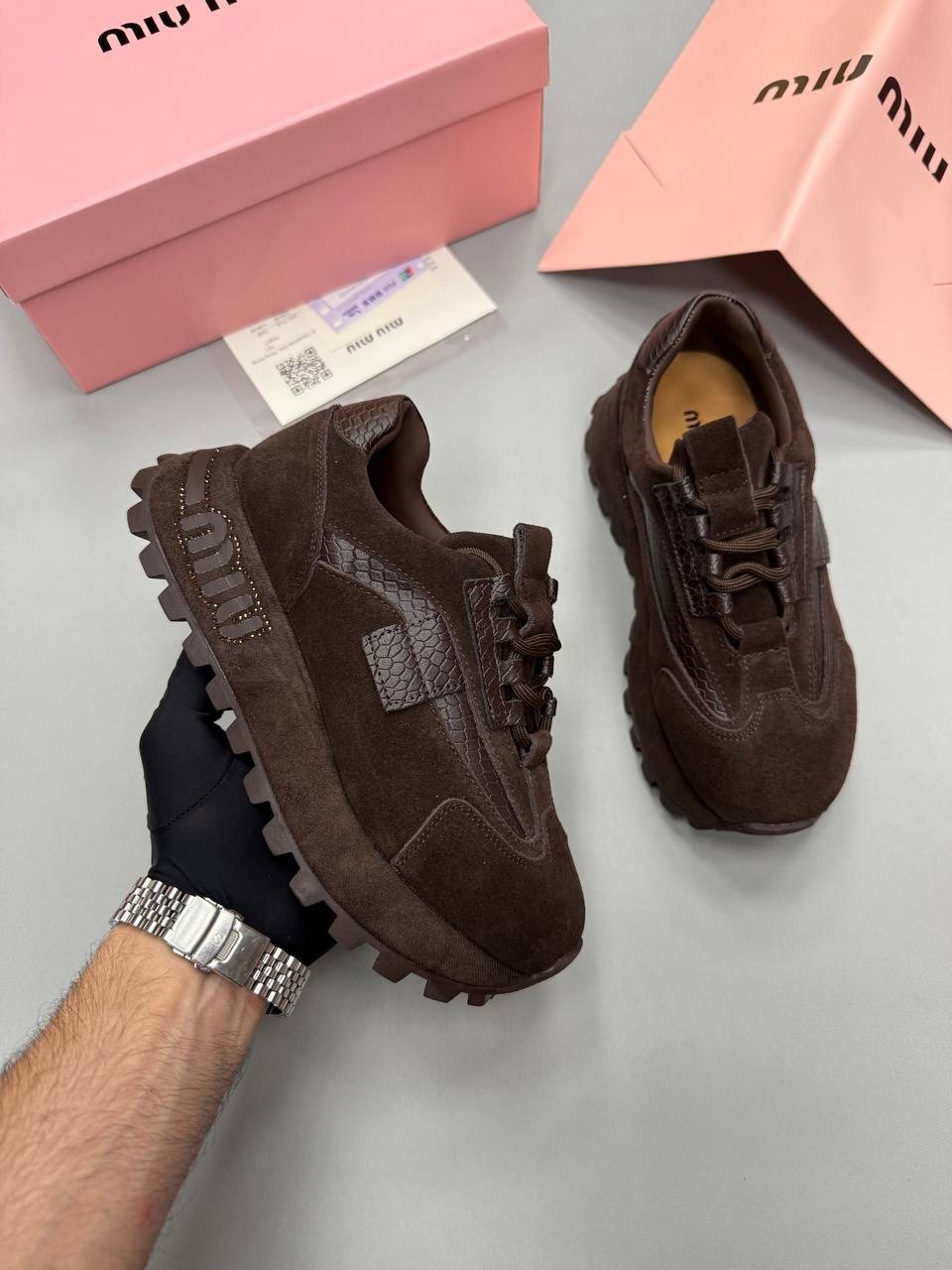 ,женские кроссовки,кроссовки коричневые женские, женская,замшевые кроссовки