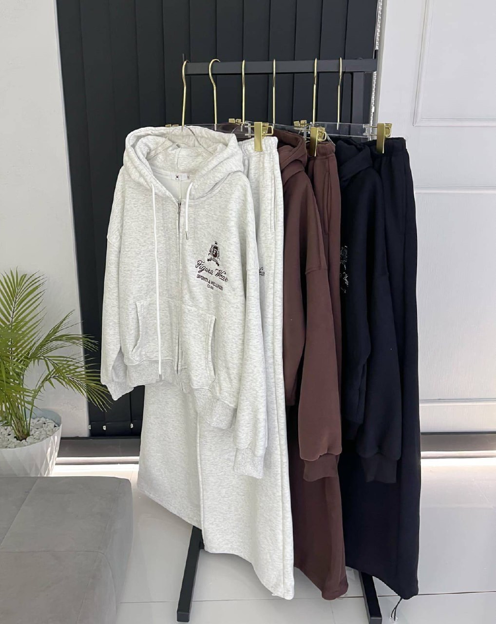 спортивные костюмы женские,стильные костюмы,спортивные костюмы,спортивные костюмы на флисе,модные комплекты