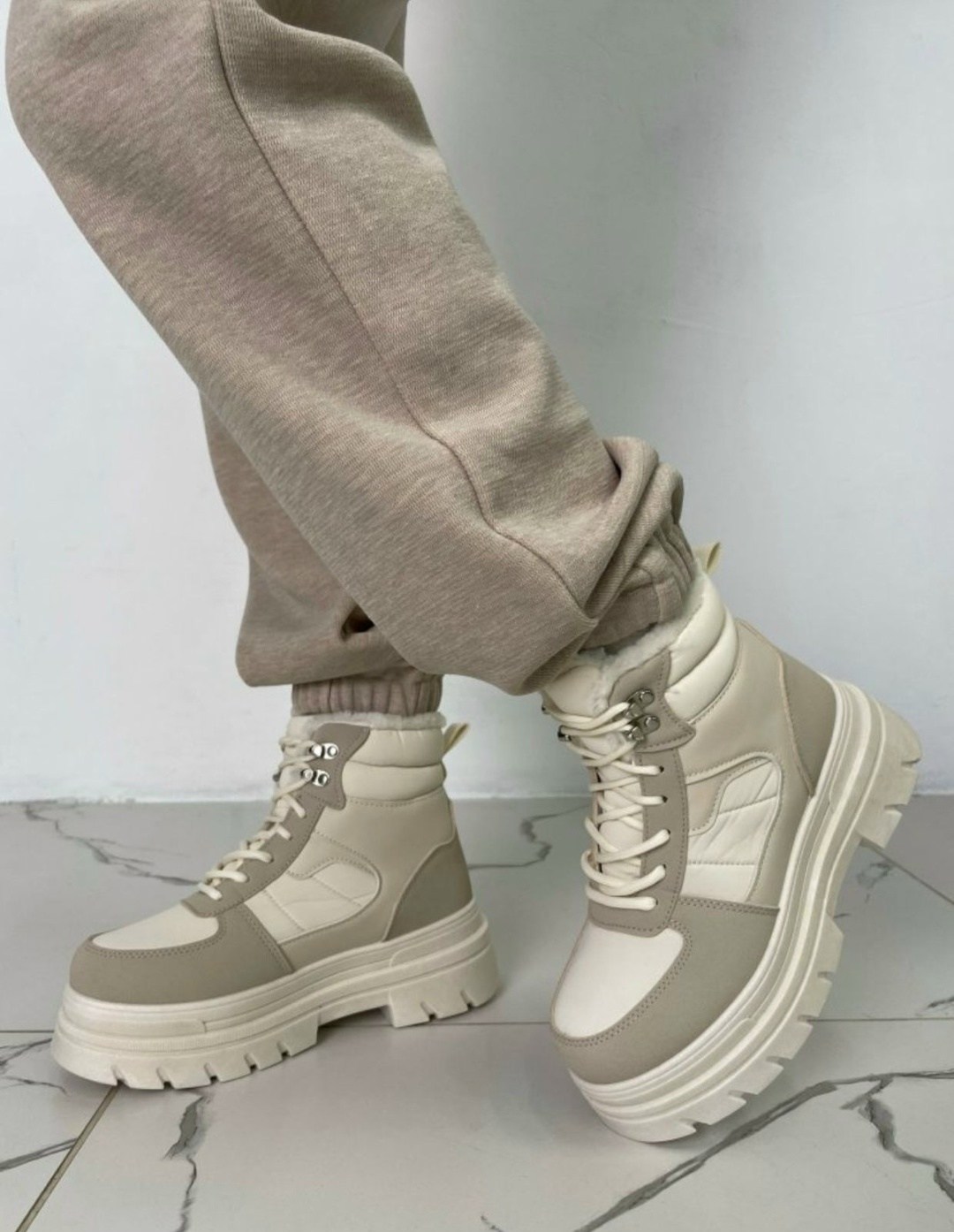 , теплая,кроссовки женскиe,женская зимняя ,теплые кроссовки