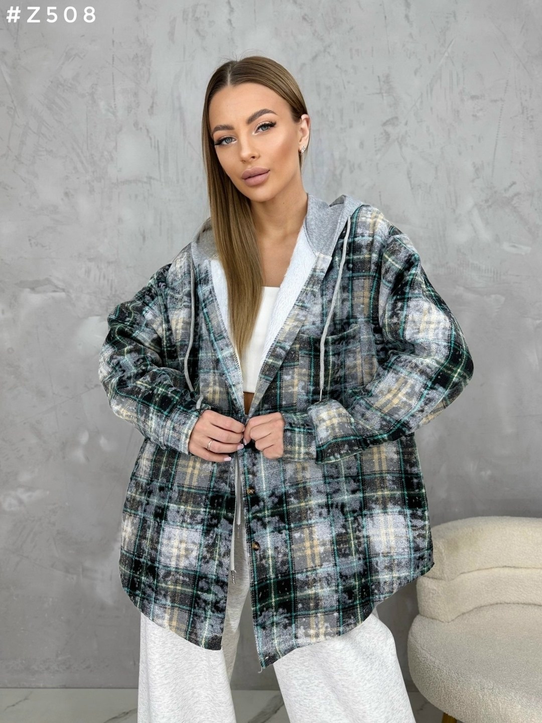 рубашка с капюшоном,рубашка женская в клетку оверсайз,рубашка оверсайз в клетку с капюшоном,рубашка теплая,женская рубашка