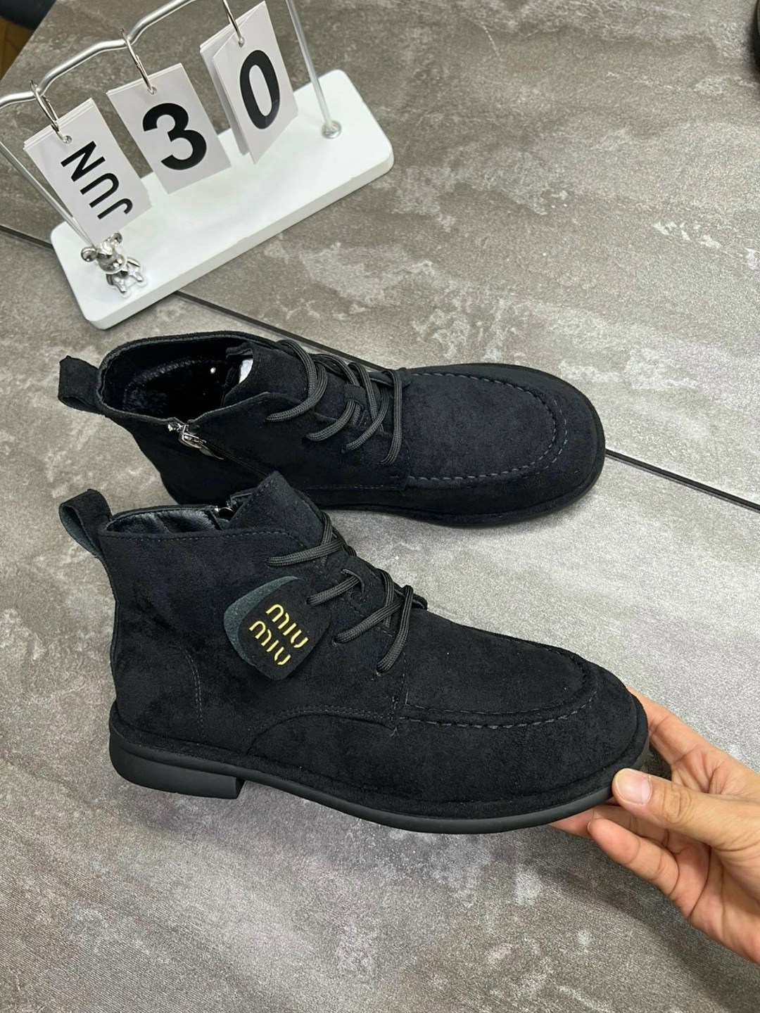 ,ботинки замша,зимние ботинки замшевые,ботинки женские,ботинки замшевые женские