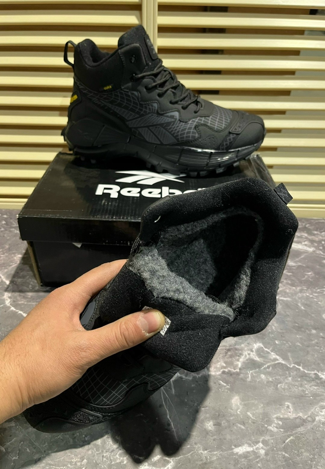 зимние кроссовки reebok zig kinetica,зимние кроссовки reebok,кроссовки мужские reebok,кроссовки,кроссовки мужские зимние reebok