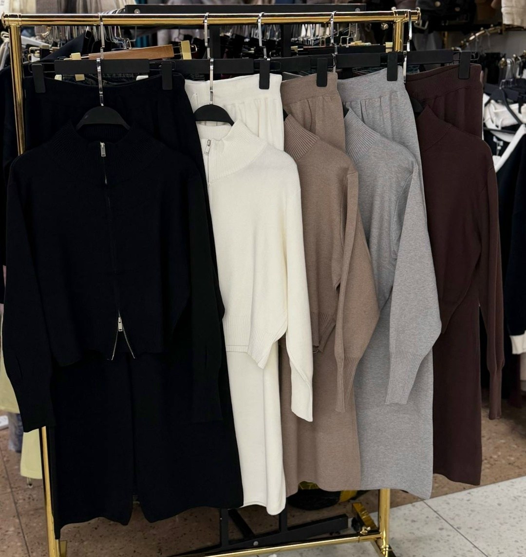 трикотажные костюмы,костюм белый,костюм с брюками,вязаные костюмы,костюм двойка кашемир