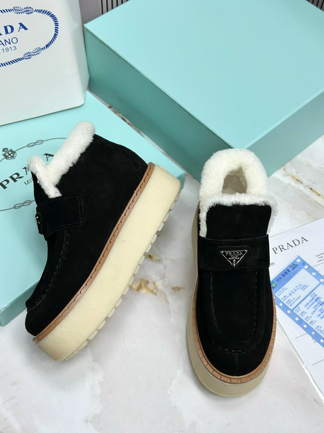 ,лоферы prada,ботинки prada,замшевые ботинки на меху,женская