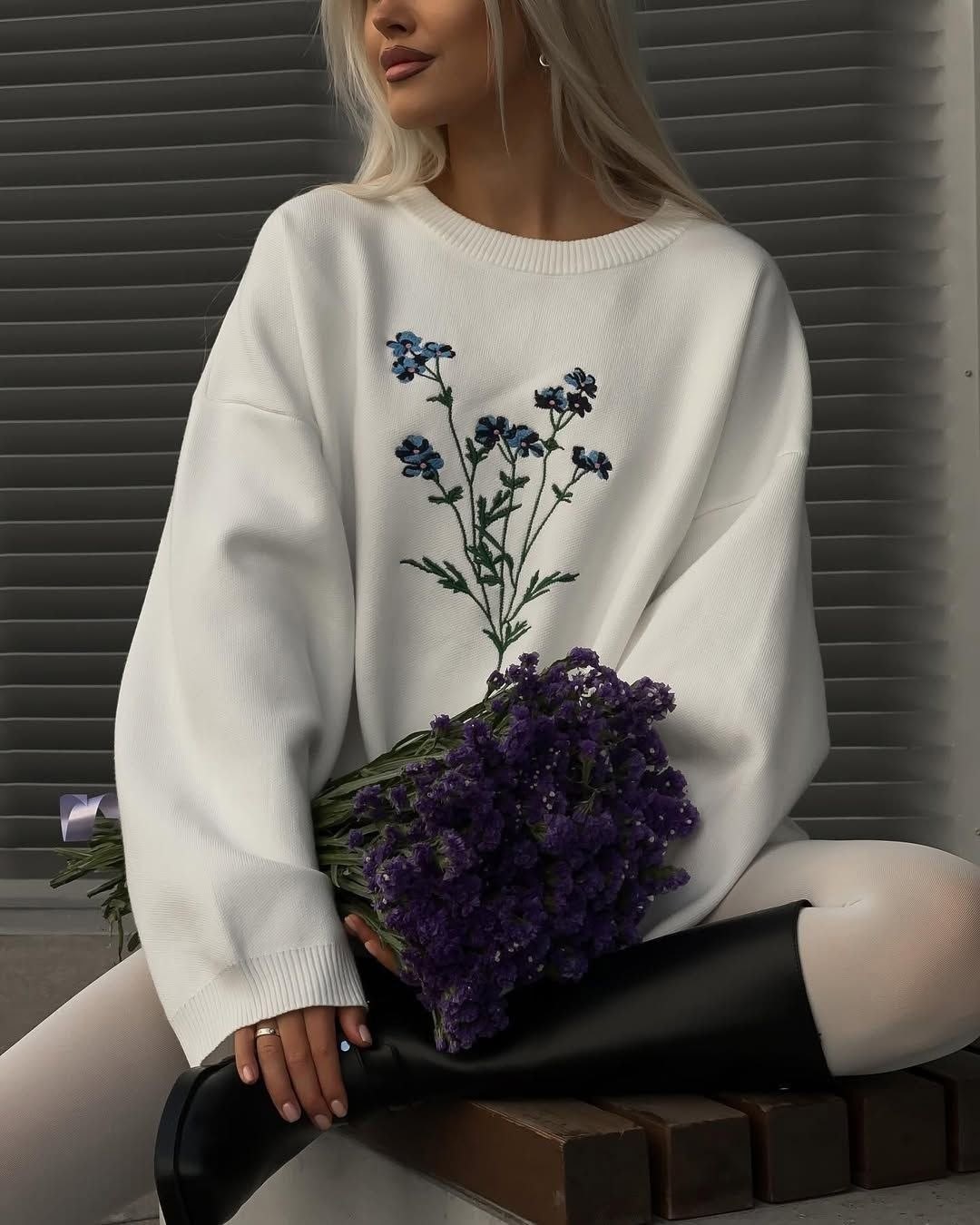 джемпер с вышивкой,свитер с вышивкой,свитшот оверсайз женский,повседневный свитшот,стильный свитшот