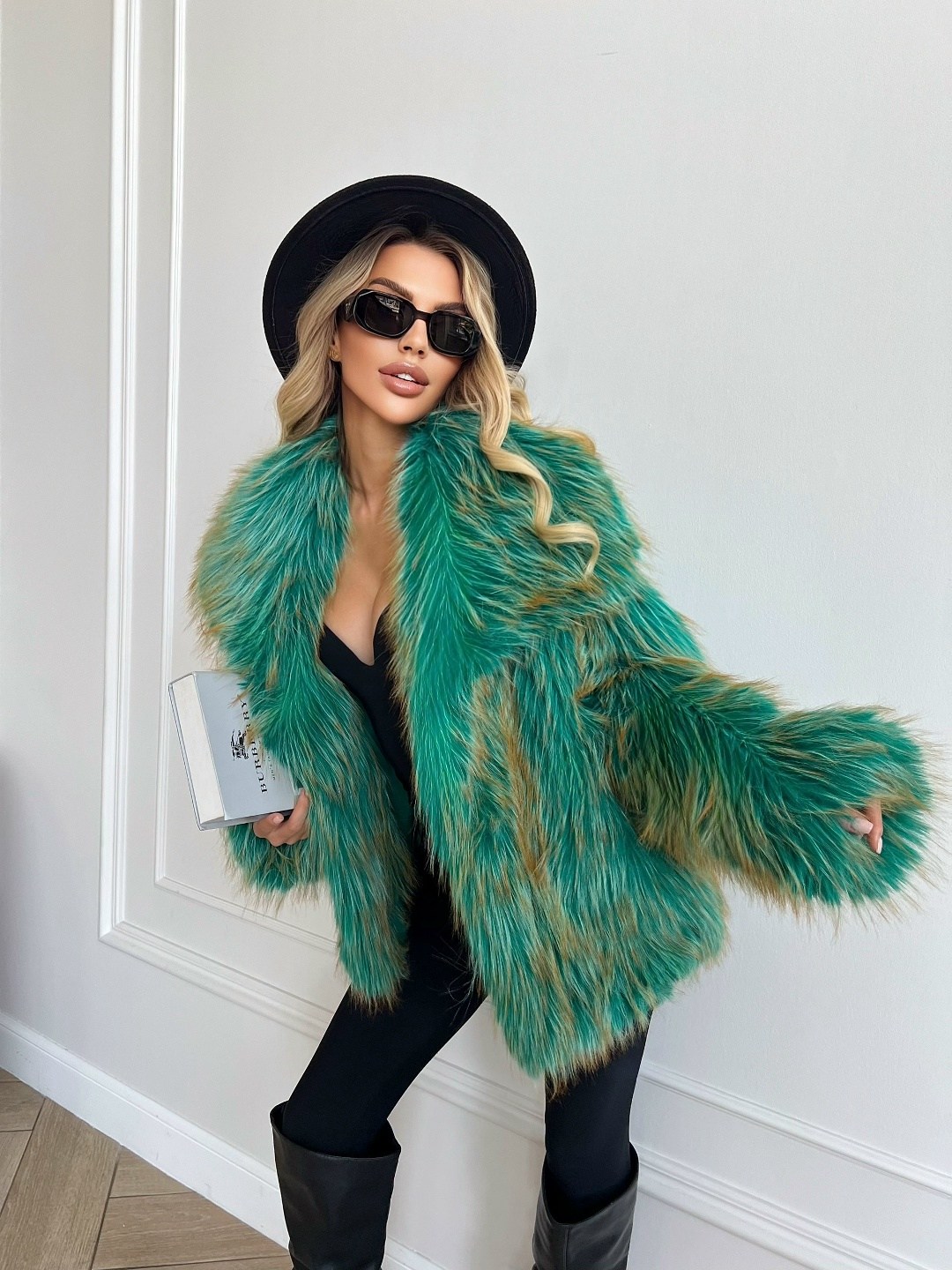 шуба из искусственного меха,искусственная шуба,зеленая шуба,меховое пальто,пальто из искусственного меха