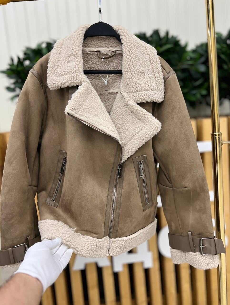 авиатор дубленка,дубленка зимняя,короткая дубленка,женская дублёнка,белая дубленка