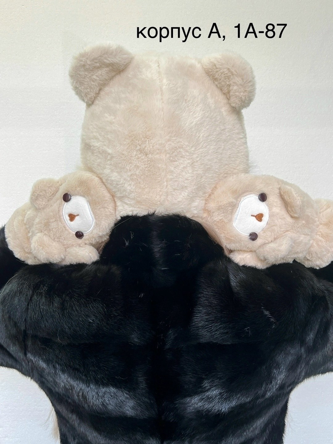 женские перчатки,комплект шапки,шапка меховая,шапка ушанка с варежками,варежки и перчатки