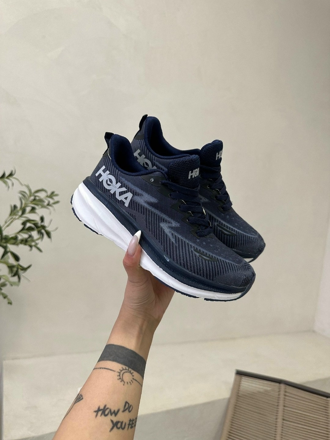 кроссовки,кроссовки hoka,женские кроссовки,спортивная ,спортивные кроссовки