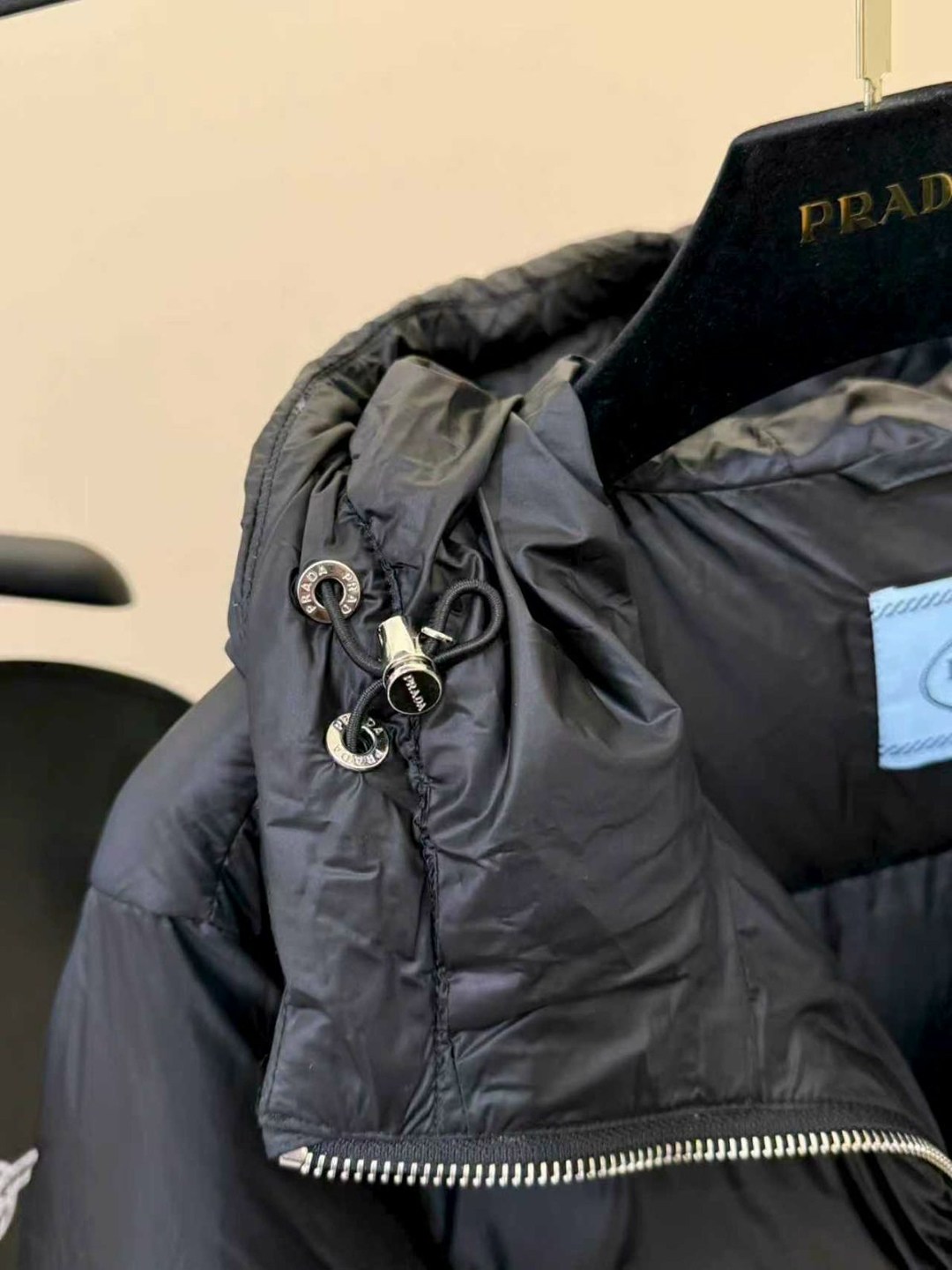 пуховик prada,куртка пуховик,куртка,пуховик прада,куртка прада