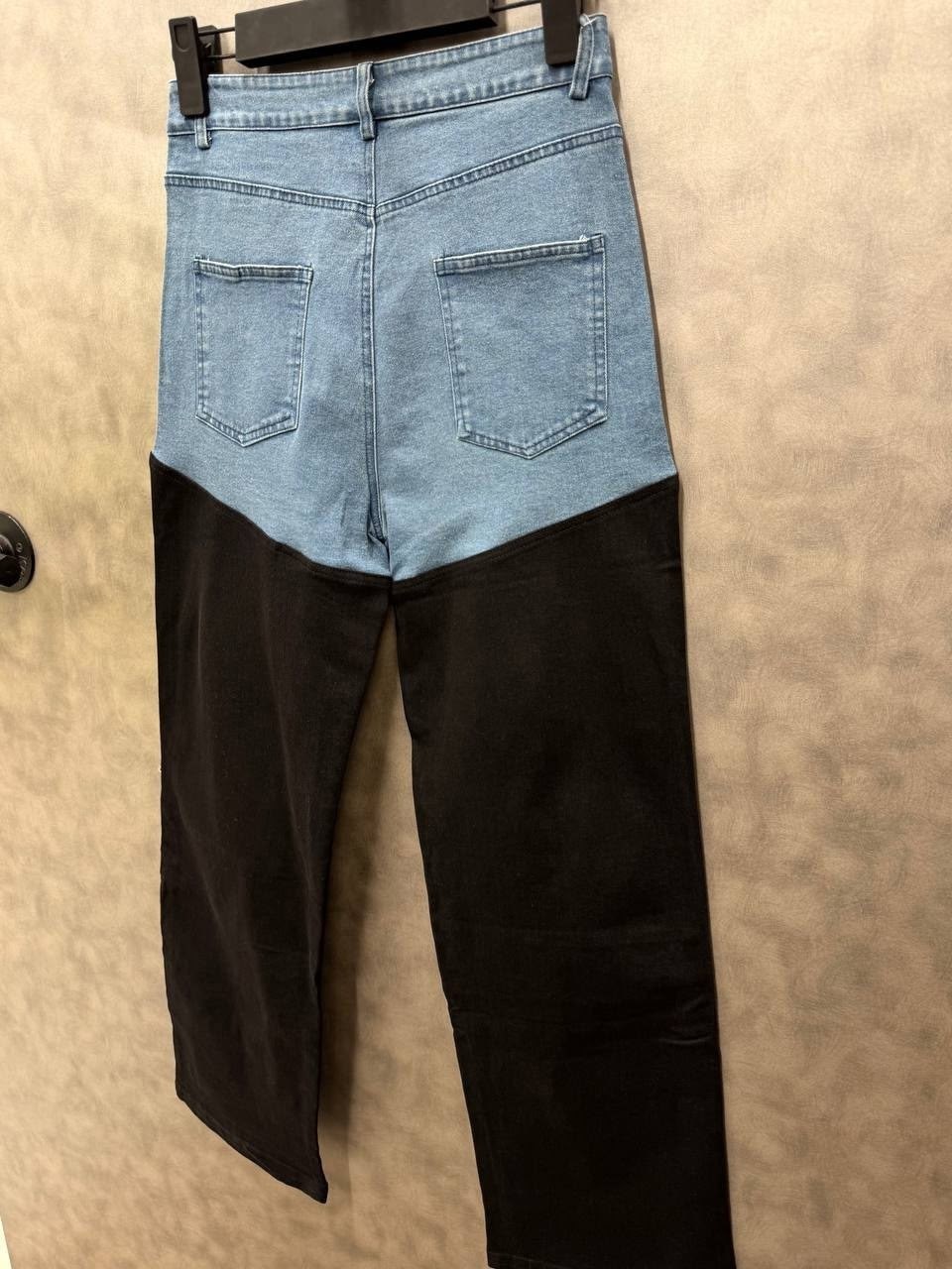 джинсы модные,джинсы брюки,одежда джинсы,стильные джинсы,джинсы со вставками