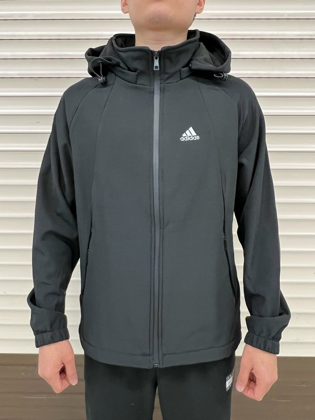 демисезонная куртка,куртка adidas мужская,куртка adidas,куртка спортивная