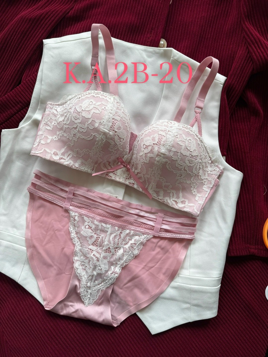 женский комплект нижнего белья,нижнего белья комплект,женская нижнее белье,женские комплекты белья,комплект нижнего белья белый