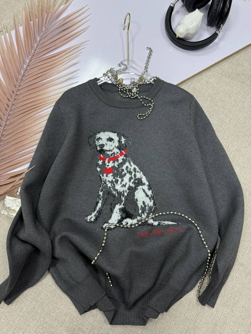 модные свитера,свитер,свитер с принтом,свитер с рисунком,свитер с вышивкой