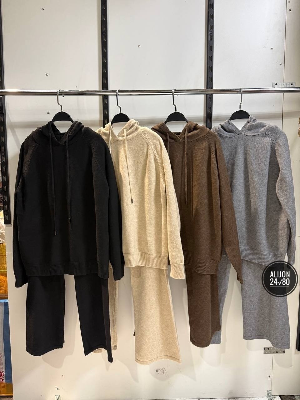 трикотажные костюмы,костюм на флисе,теплый костюм,повседневный костюм,женский трикотажный костюм