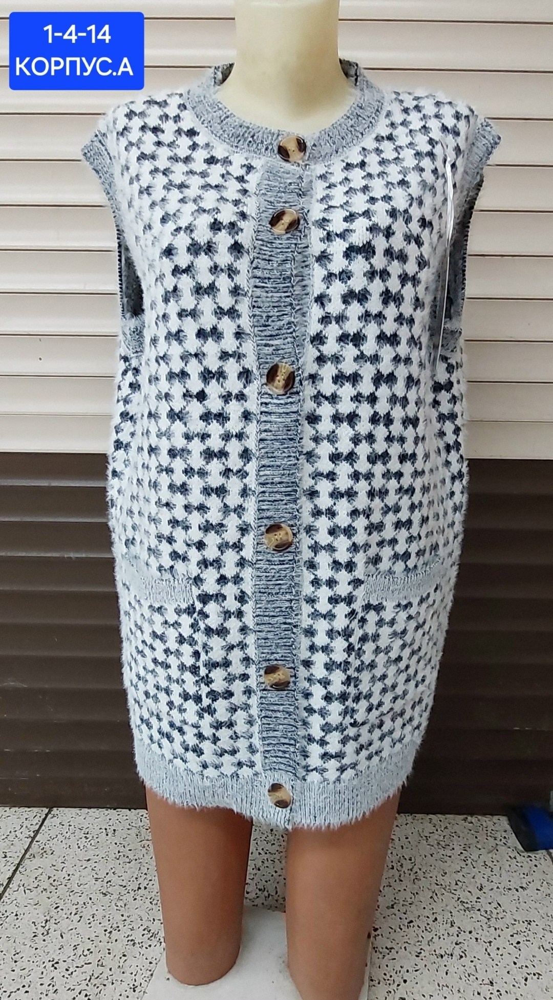 жилетка женская,вязаные жилеты,жилет женская вязаная,жилет,жилет женский