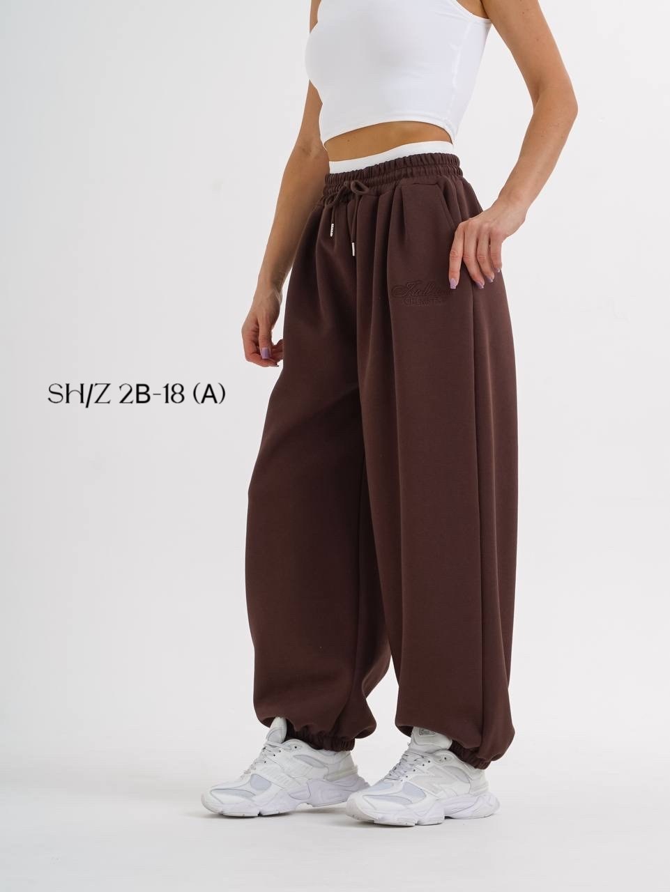 джоггеры оверсайз,брюки джоггеры,спортивные штаны джоггеры оверсайз,спортивные женские штаны,спортивные широкие штаны джоггеры оверсайз